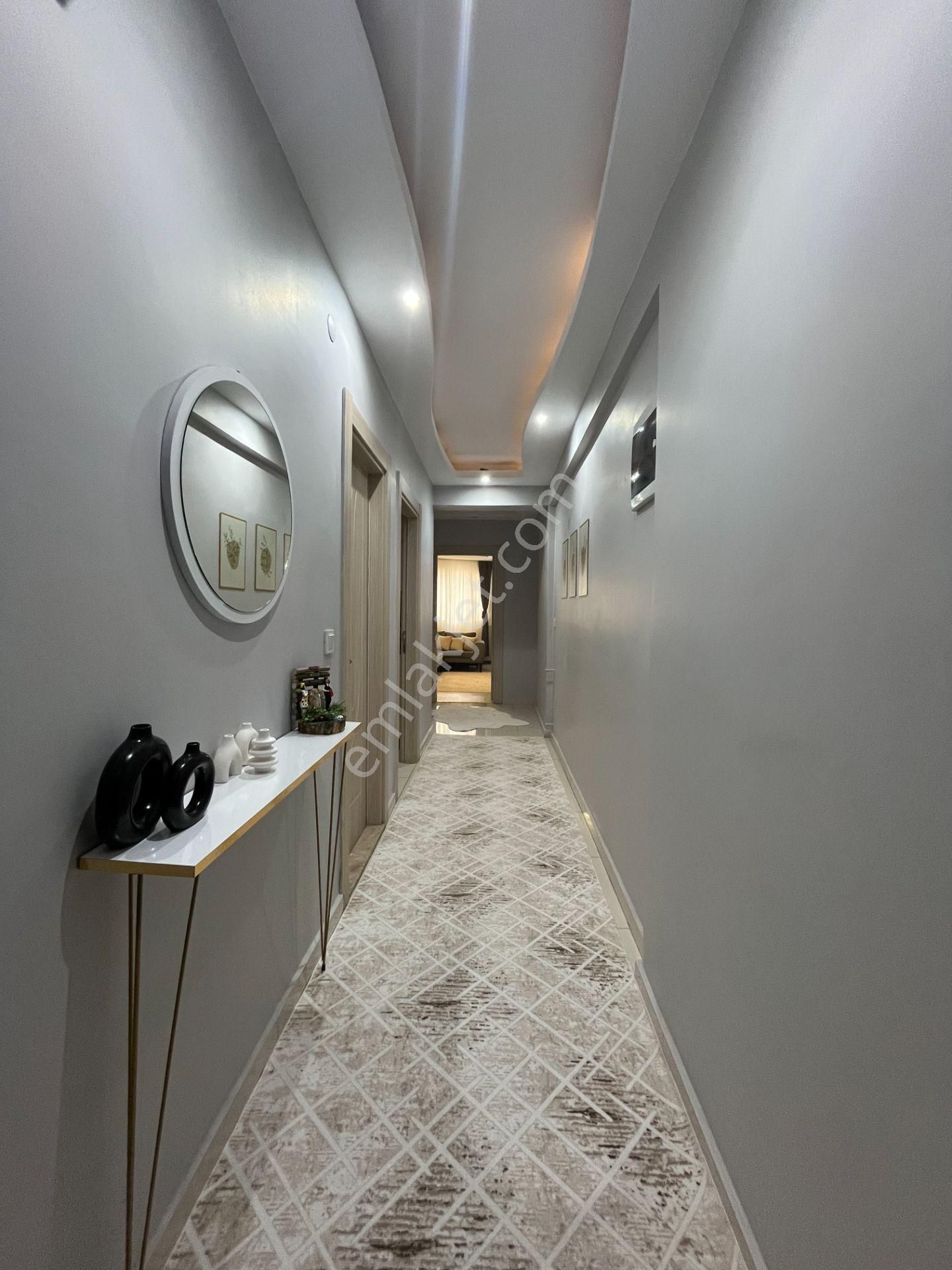 Gümüşpala Merkez'de Toplu Ulaşım Yakını K.mutfak 2+1 Satılık Daire - Görsel 19