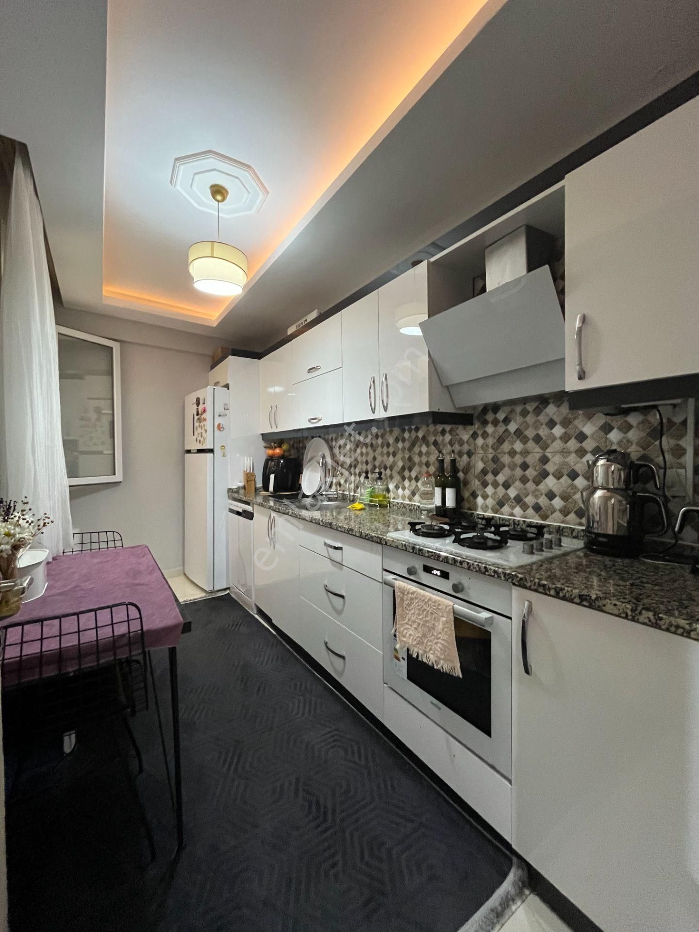 Gümüşpala Merkez'de Toplu Ulaşım Yakını K.mutfak 2+1 Satılık Daire - Görsel 6