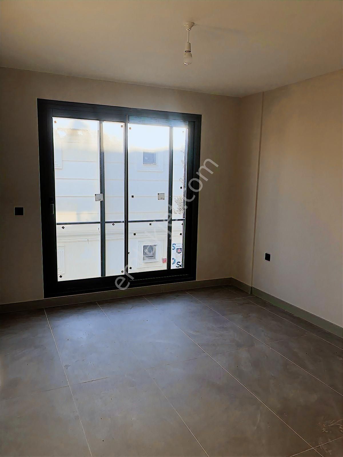 Ayvalık Sarımsaklı'da Mükemmel Konumda Satılık Özel Yapım Villa - Görsel 7