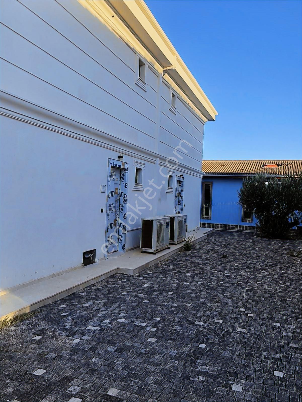 Ayvalık Sarımsaklı'da Mükemmel Konumda Satılık Özel Yapım Villa - Görsel 20