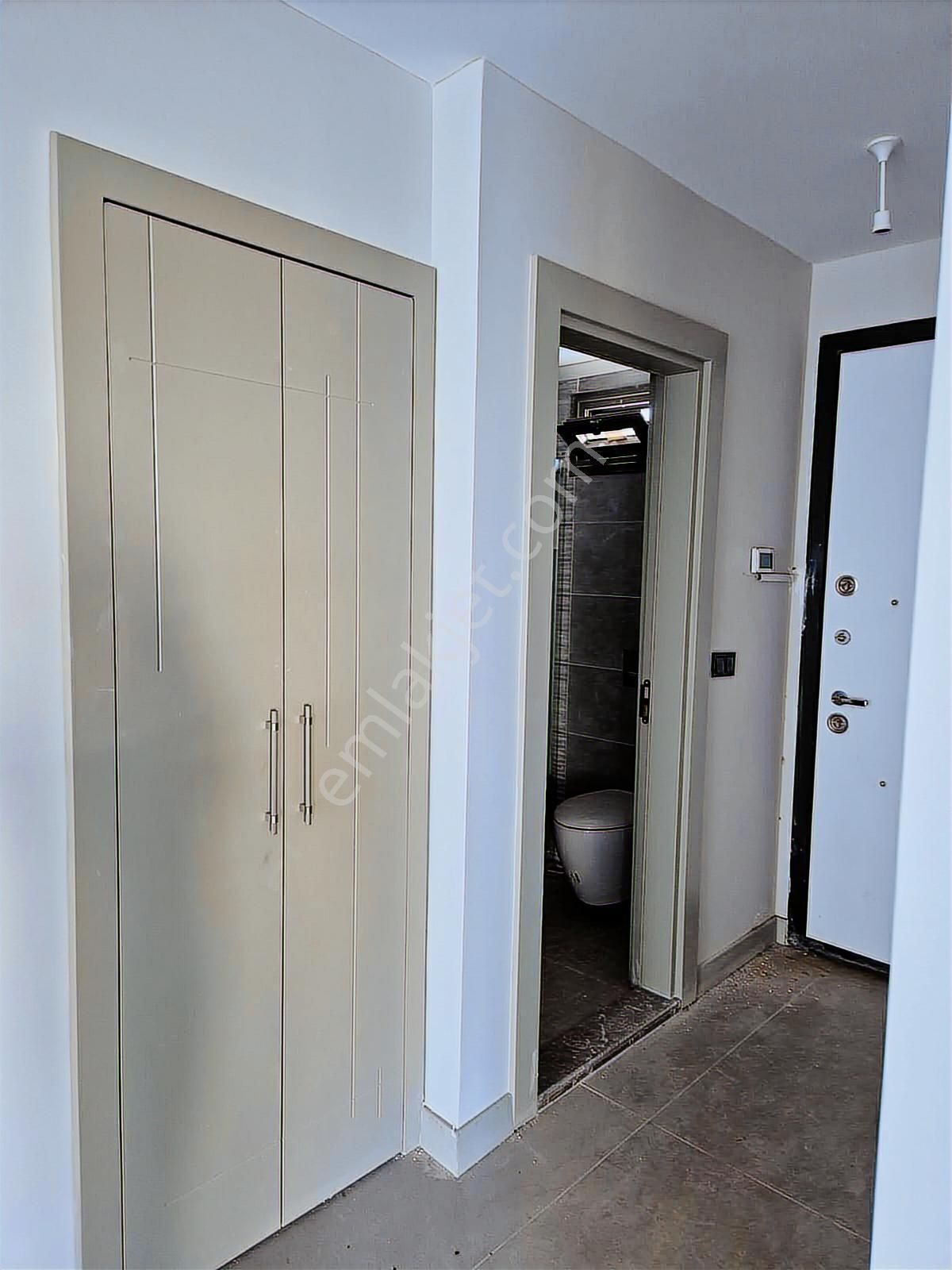 Ayvalık Sarımsaklı'da Mükemmel Konumda Satılık Özel Yapım Villa - Görsel 18