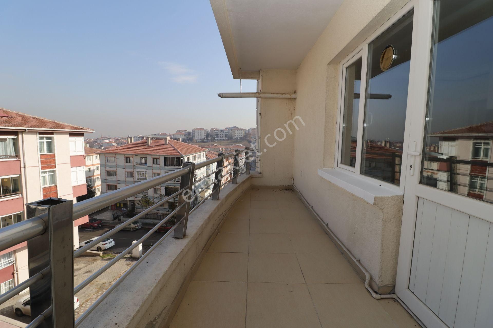 Akif'ten Etimesgut Piyade'de Ön Cephe 4+1 Dubleks Satılık Daire - Görsel 8