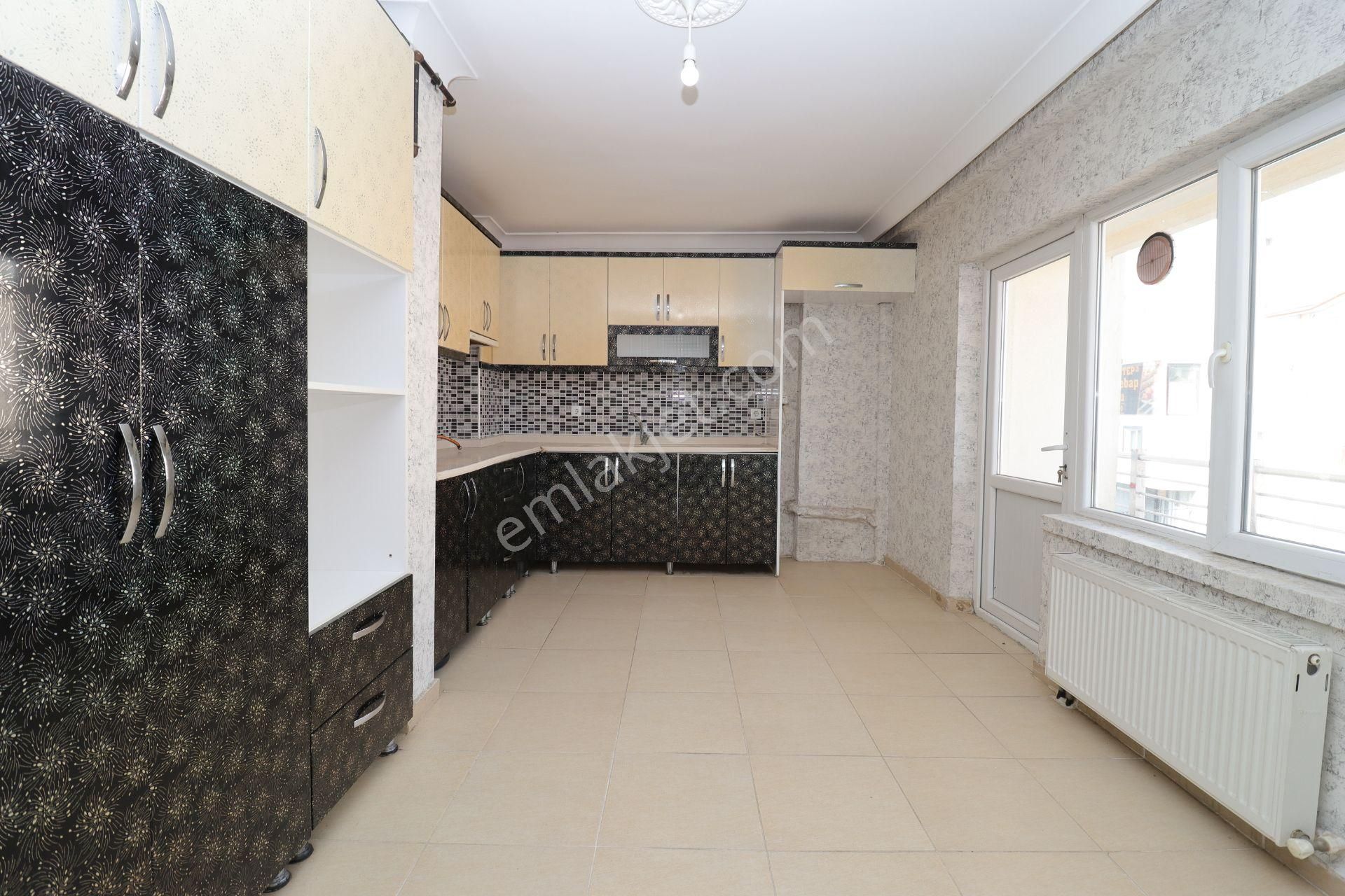 Akif'ten Etimesgut Piyade'de Ön Cephe 4+1 Dubleks Satılık Daire - Görsel 2