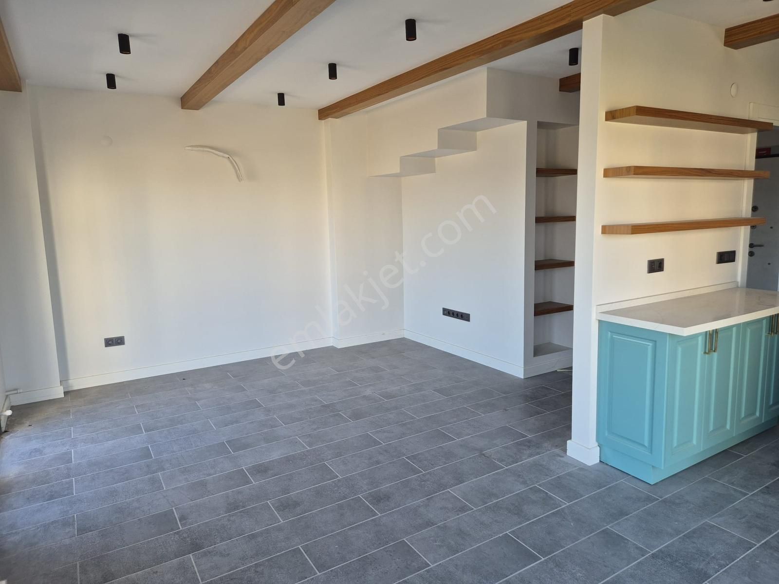 Route 10'dan Ayvalık Sarımsaklı'da Harika Tasarım Satılık Villa - Görsel 28