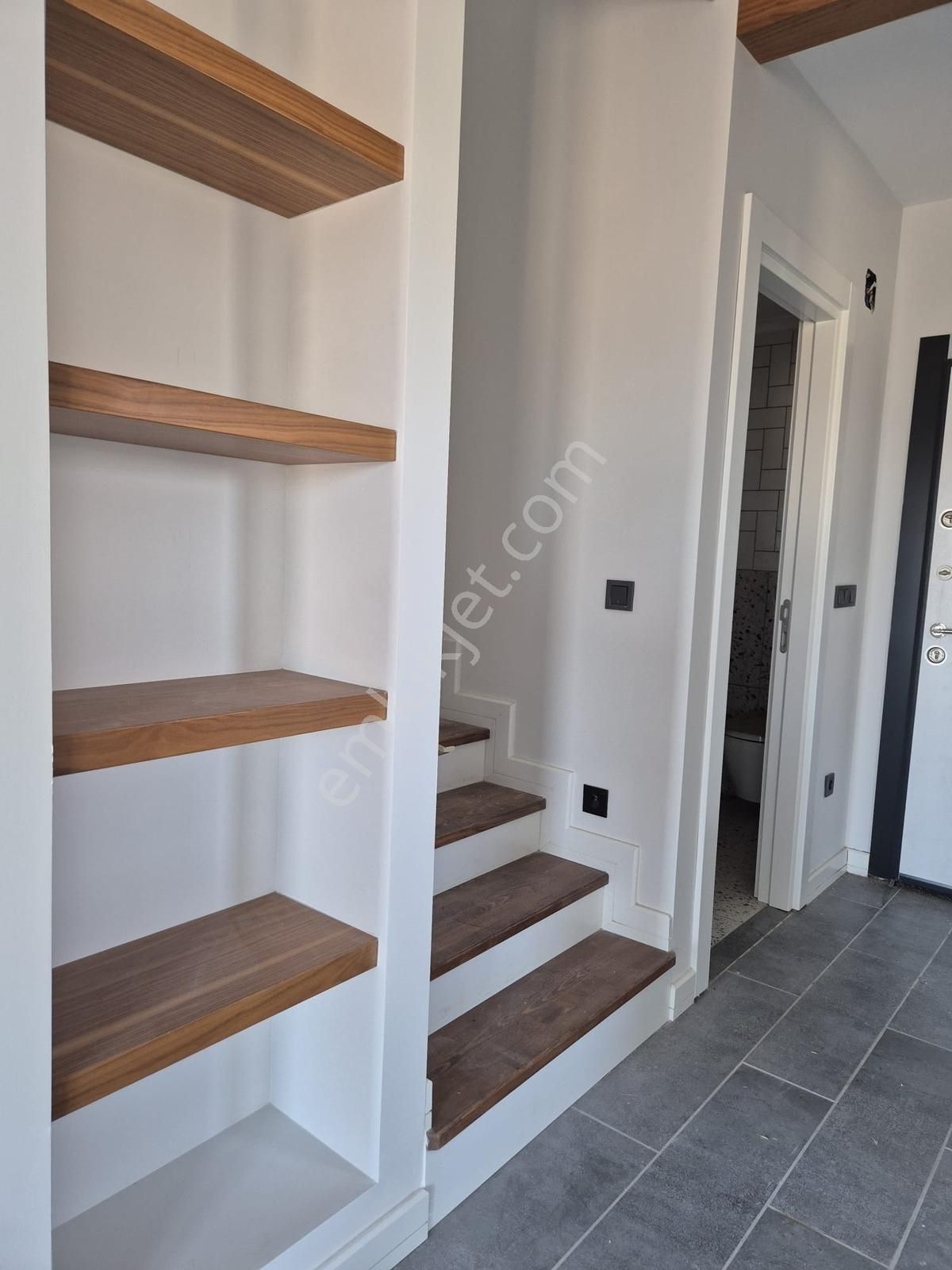 Route 10'dan Ayvalık Sarımsaklı'da Harika Tasarım Satılık Villa - Görsel 10