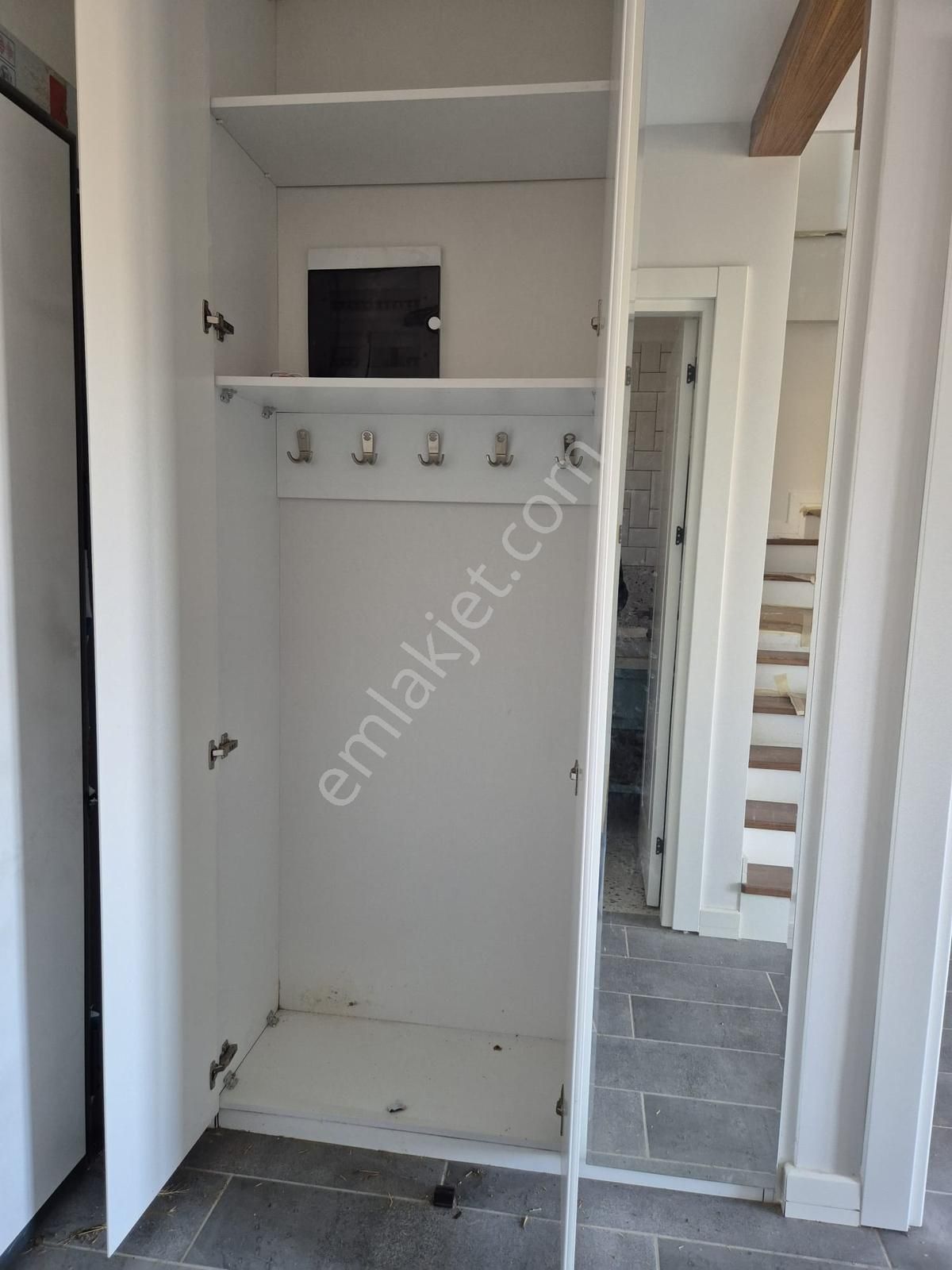 Route 10'dan Ayvalık Sarımsaklı'da Harika Tasarım Satılık Villa - Görsel 14