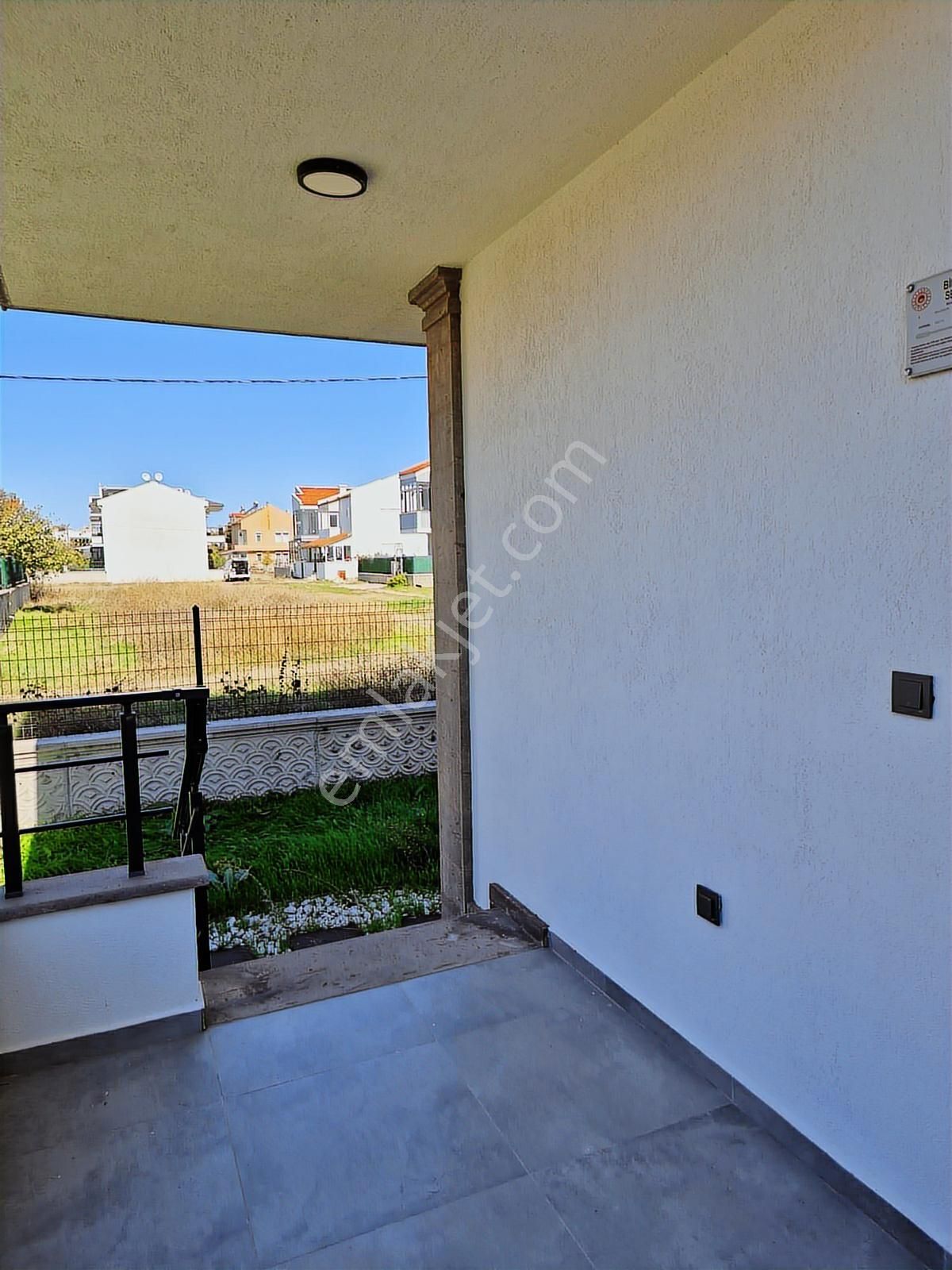 Route 10'dan Ayvalık Sarımsaklı'da Harika Tasarım Satılık Villa - Görsel 31