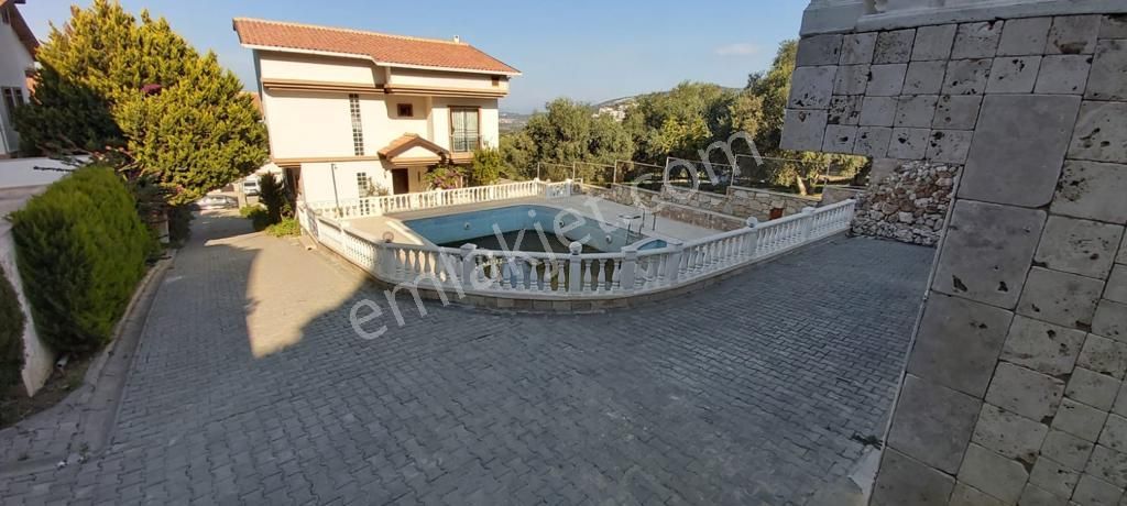 Butik Sitede Köşe Konumlu Tek Müstakil Villa - Görsel 3