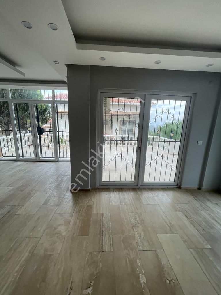 Butik Sitede Köşe Konumlu Tek Müstakil Villa - Görsel 16