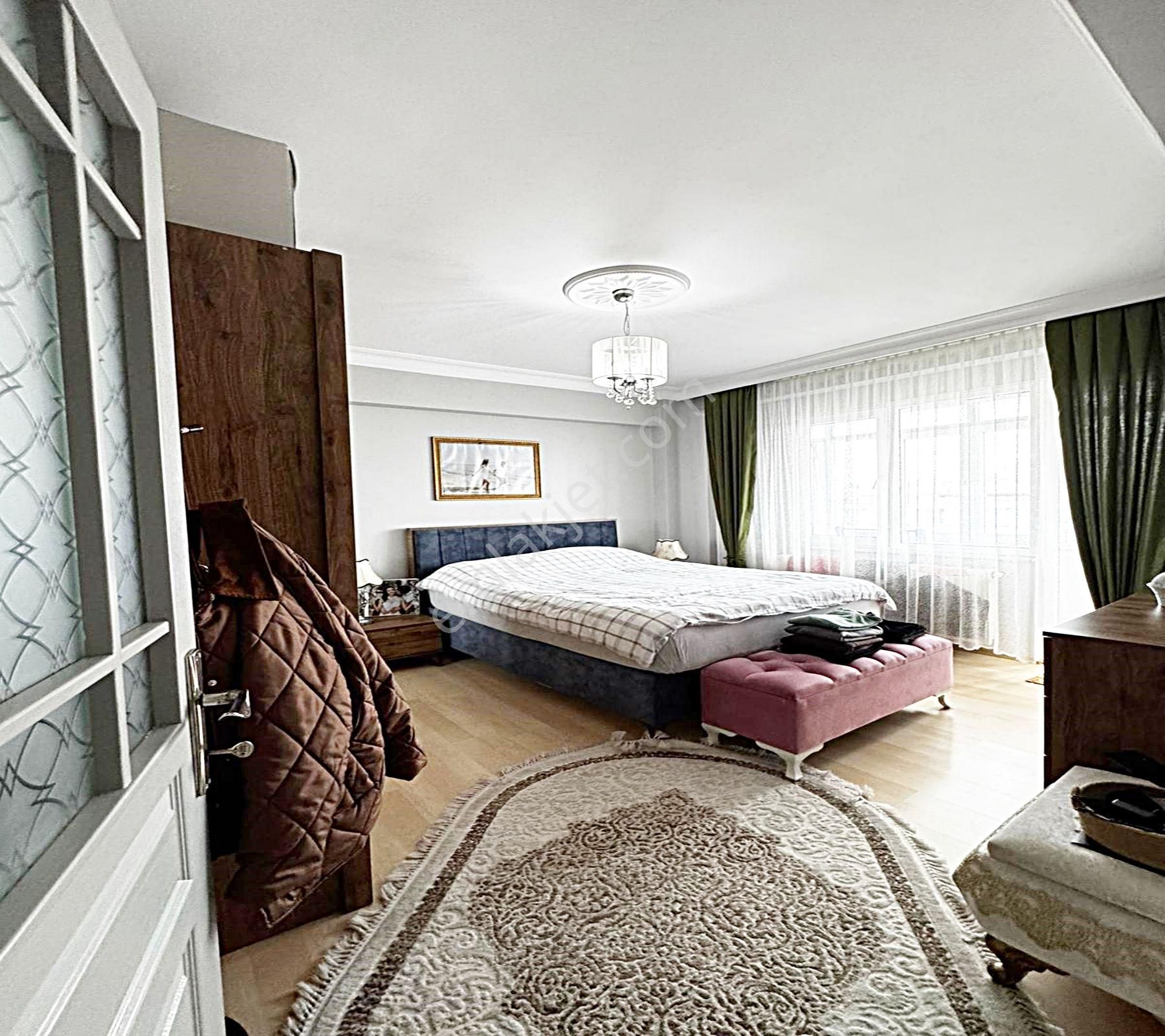 Metrobüse Yakın 120 M2 Temiz Masrafsız Harika 2+1 Stılık Daire - Görsel 28