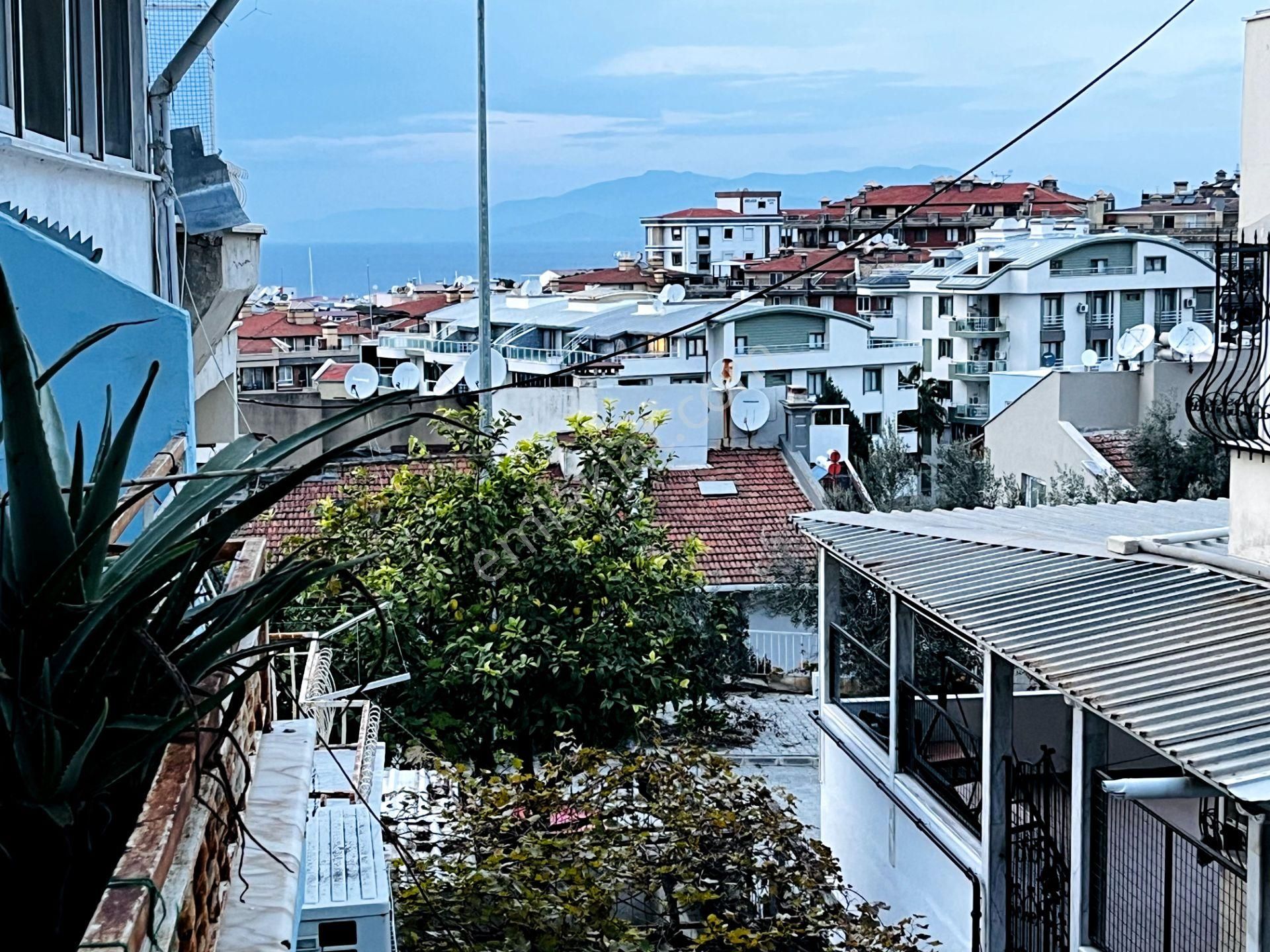 Kuşadası Türkmen'de Merkeze Marinaya Yürüme Mesafede 4+2 Villa - Görsel 32