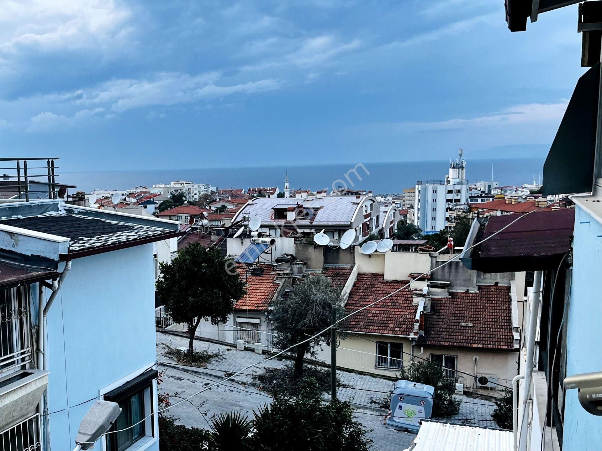 Kuşadası Türkmen'de Merkeze Marinaya Yürüme Mesafede 4+2 Villa