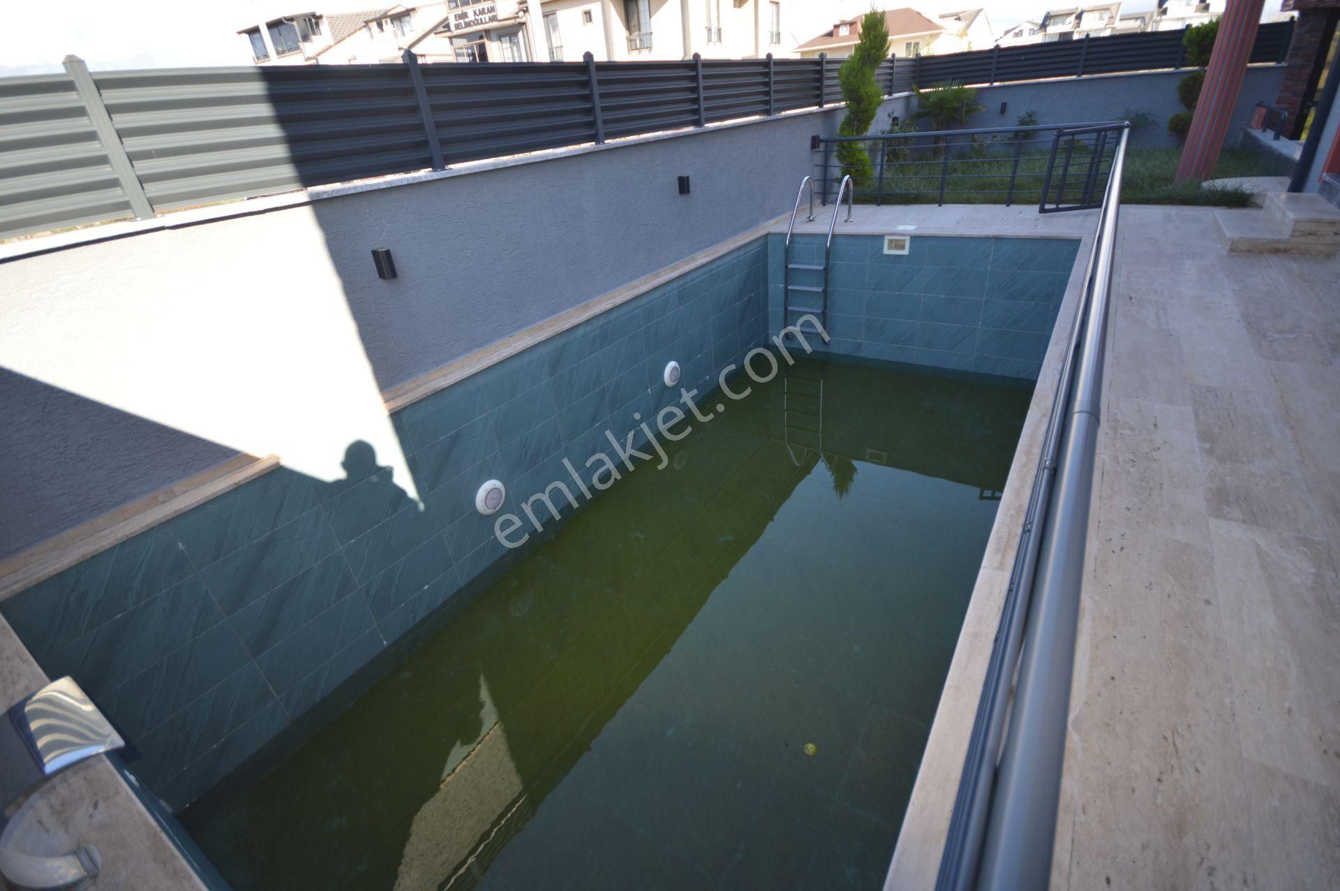 Kocaali’de Lüks Yaşam | Özel Havuzlu 4+1 Müstakil Villa - Görsel 35