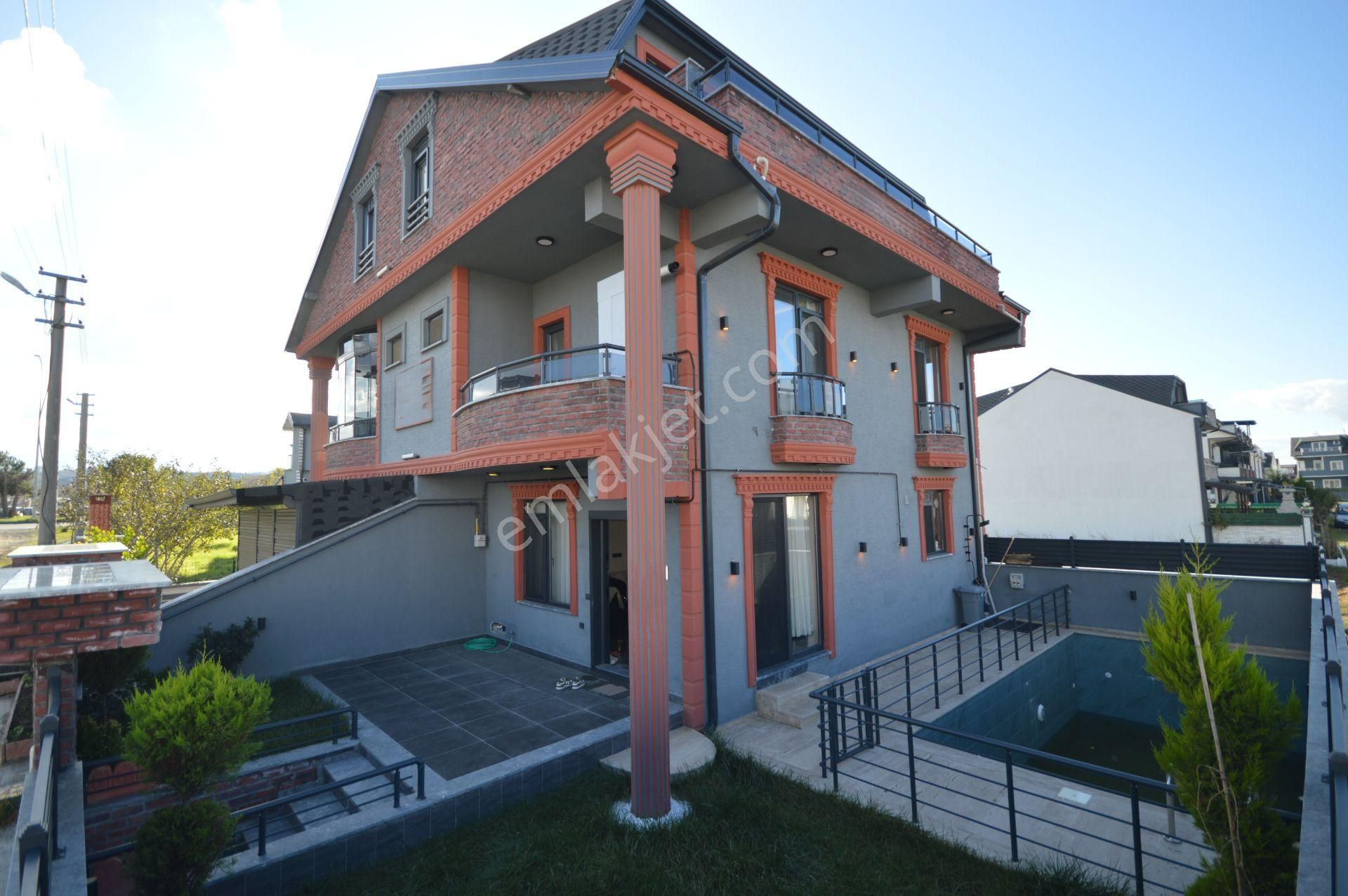 Kocaali’de Lüks Yaşam | Özel Havuzlu 4+1 Müstakil Villa