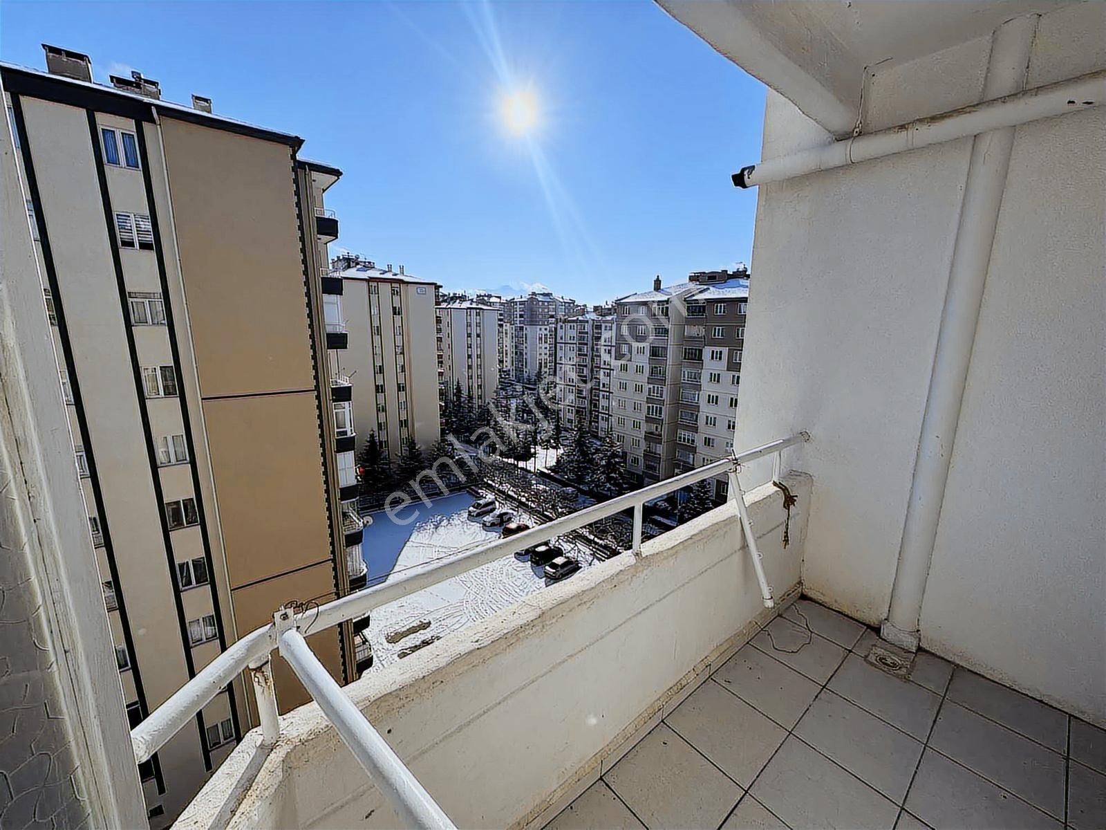 Süper Konumlu Tertemiz Kiralık İldem A - Görsel 13