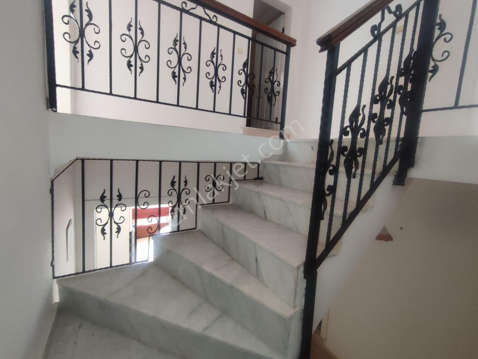 Altınkum Mahallesinde 3+1 Denize 2 Dk Yürüme Mesafesinde Çatı Dubleks - Görsel 10