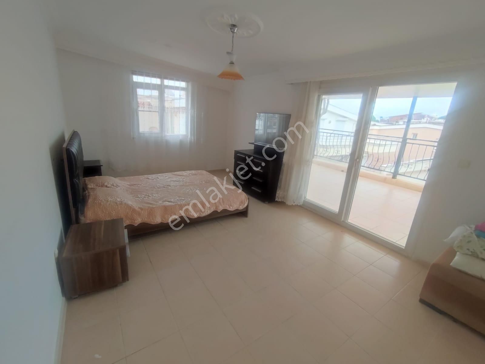 Altınkum Mahallesinde 3+1 Denize 2 Dk Yürüme Mesafesinde Çatı Dubleks - Görsel 15