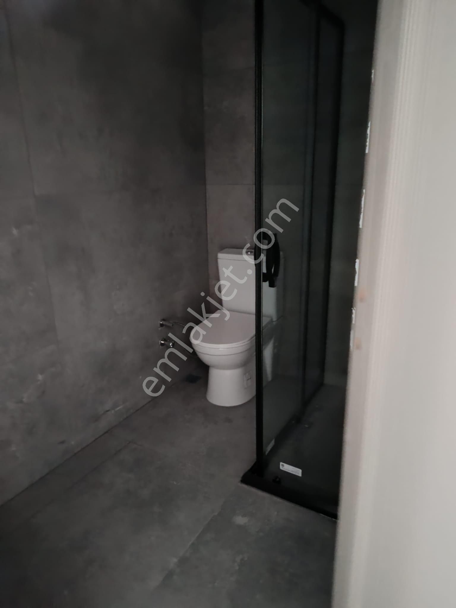 Avcılar Üniversite Mahallesi Sıfır 1+1 Amerikan Mutfak Bahçe Katı - Görsel 28