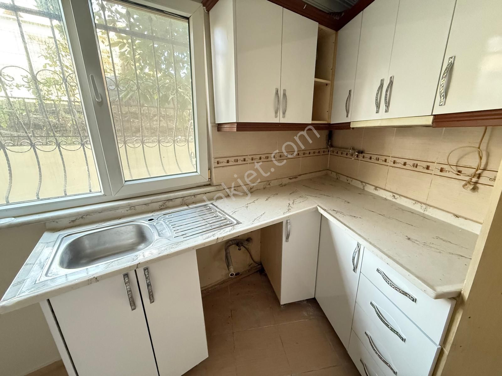 Satılık Sarıgazi Merkezde 2+1 Bahçe Kullanımlı 70m2 Daire - Görsel 5