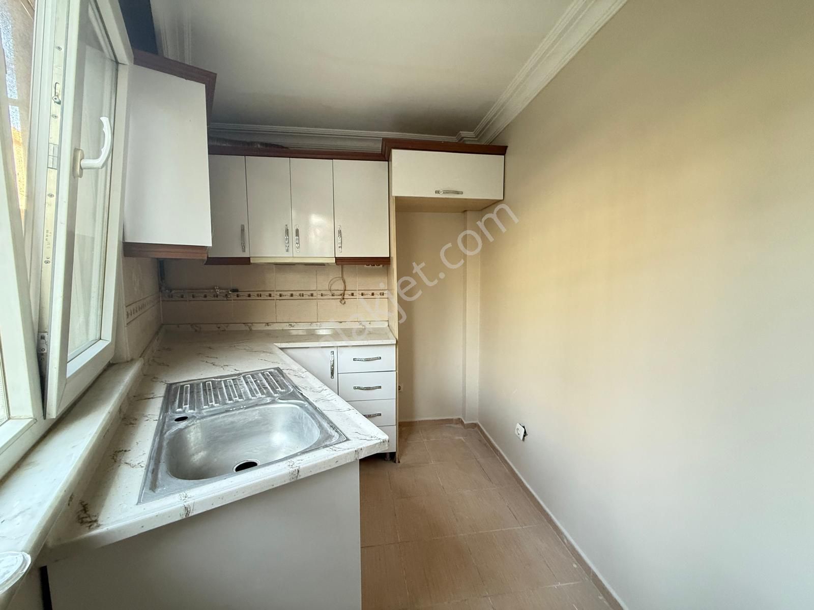 Satılık Sarıgazi Merkezde 2+1 Bahçe Kullanımlı 70m2 Daire - Görsel 3