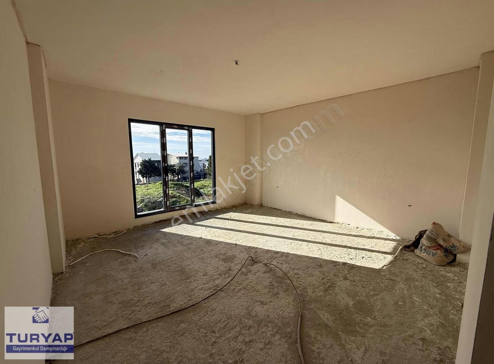 Cumhuriyet Mahallesi Deniz Manzaralı Villa - Görsel 14