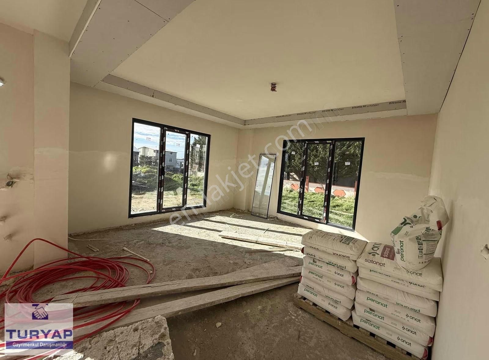 Cumhuriyet Mahallesi Deniz Manzaralı Villa - Görsel 4