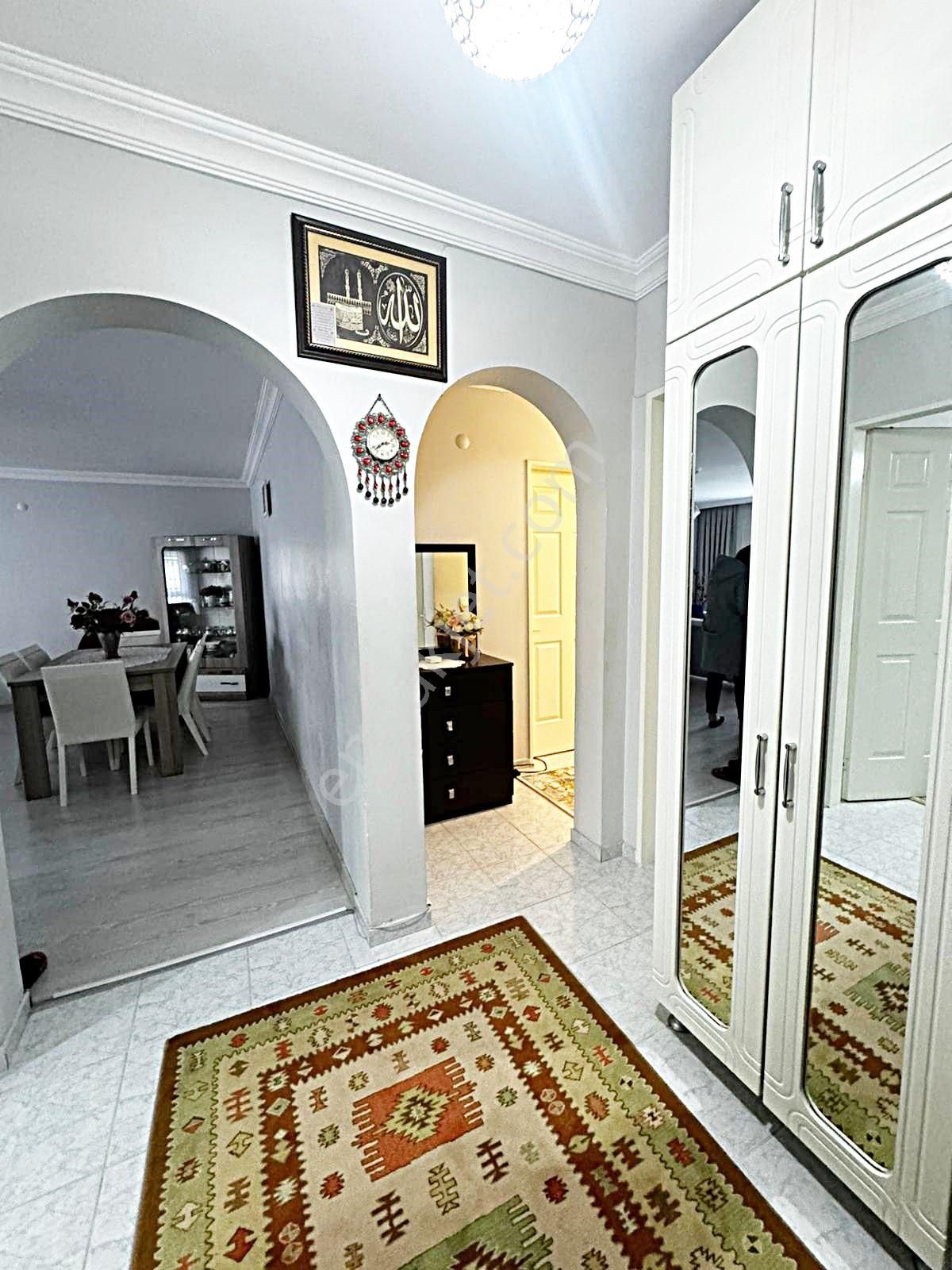 Metrobüse Yakın 150m2 Güvenlikli Site İçinde 3+1 Satılık Daire - Görsel 20