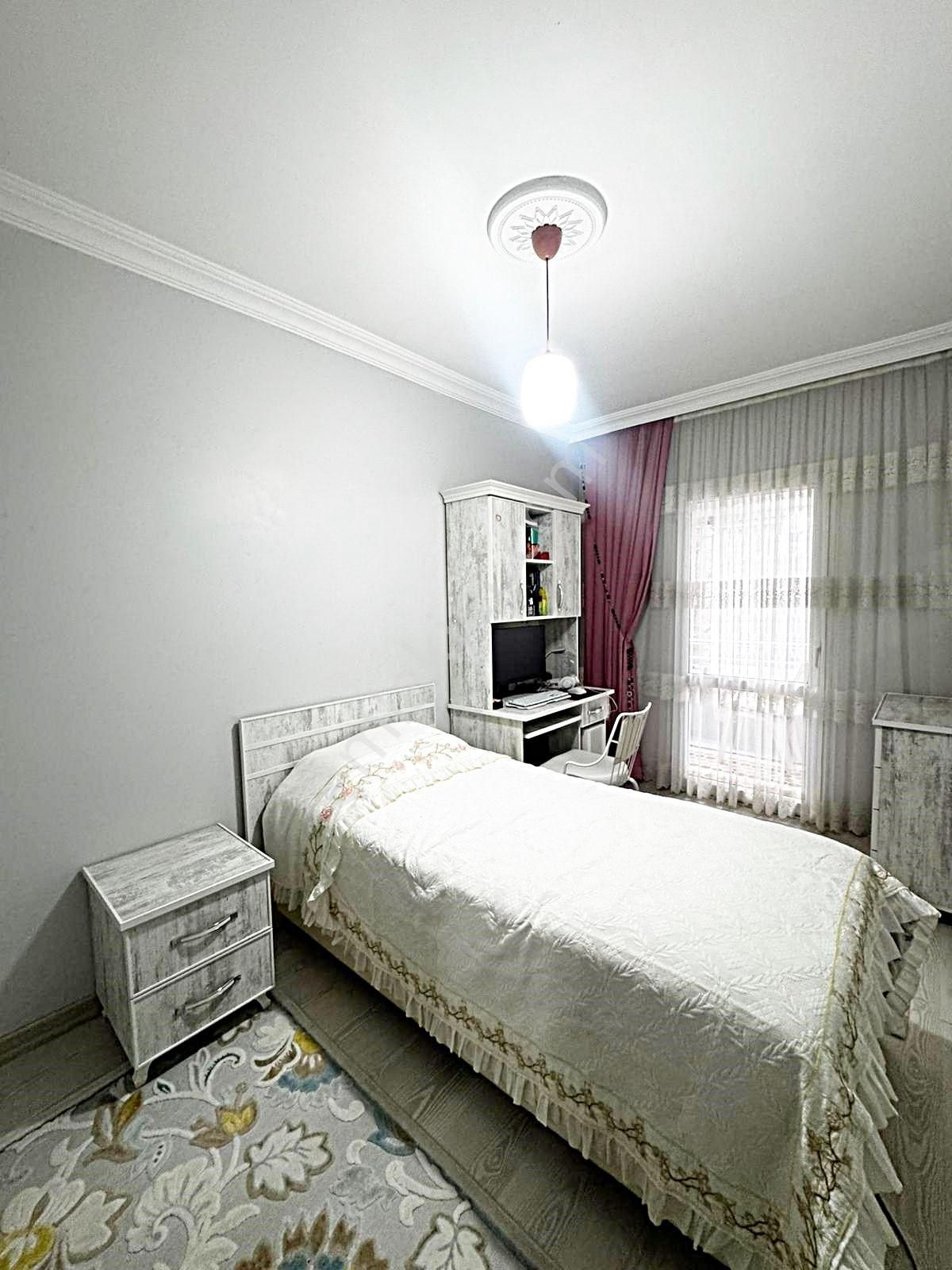 Metrobüse Yakın 150m2 Güvenlikli Site İçinde 3+1 Satılık Daire - Görsel 32