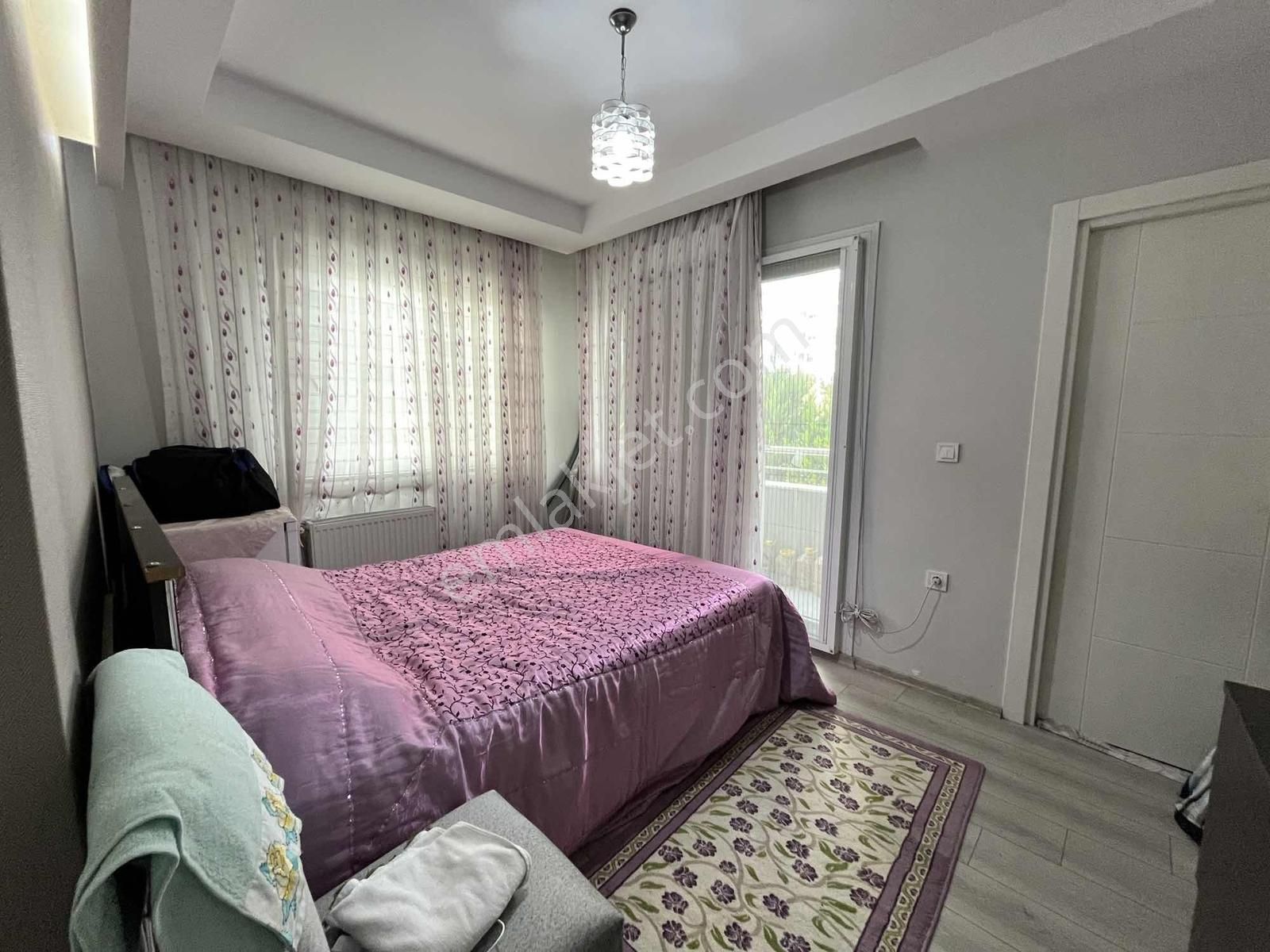 Çukurova Fırın Arkası Geniş Ebeveyn Banyolu Kombili 2+1 Daire - Görsel 9