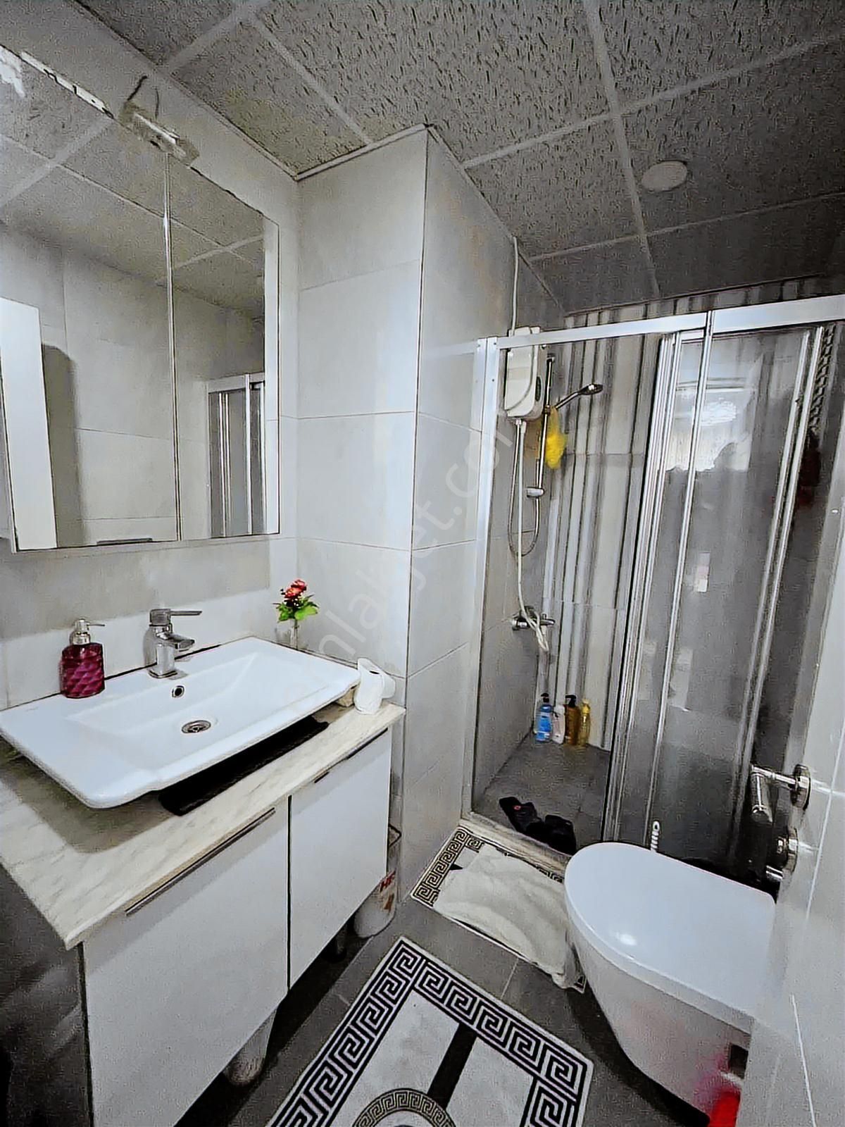 Çukurova Fırın Arkası Geniş Ebeveyn Banyolu Kombili 2+1 Daire - Görsel 23