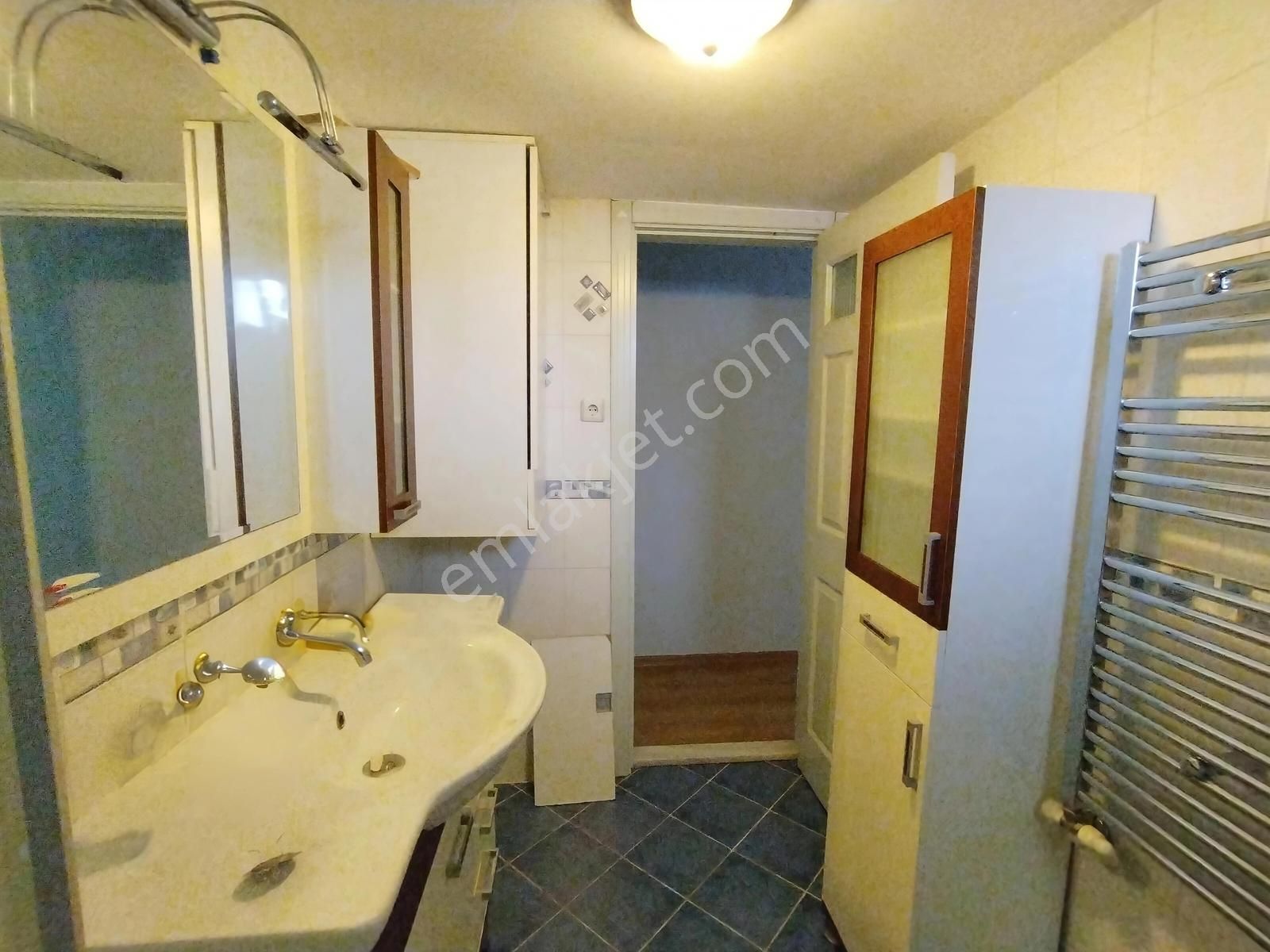 Karşıyaka Atatürk Bulvarında Kombili Bakımlı 3+1 Kiralık Daire - Görsel 7