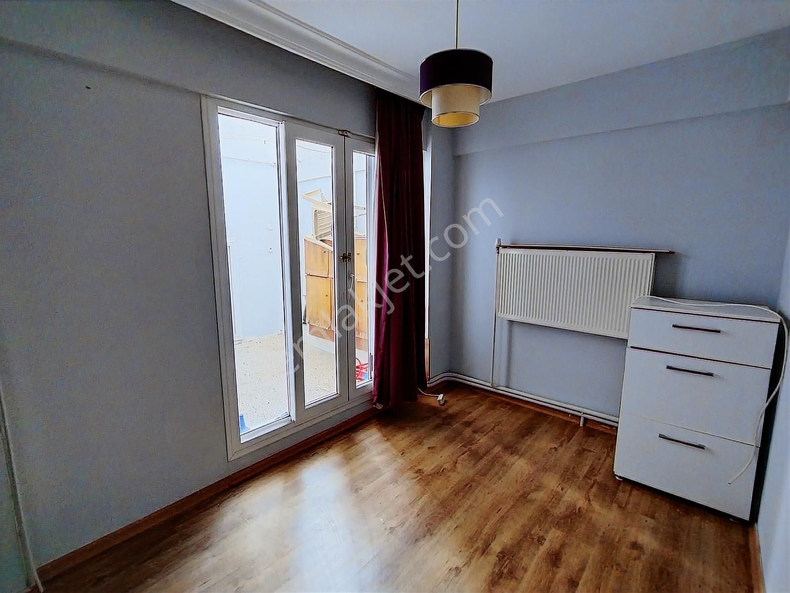 Karşıyaka Atatürk Bulvarında Kombili Bakımlı 3+1 Kiralık Daire - Görsel 12