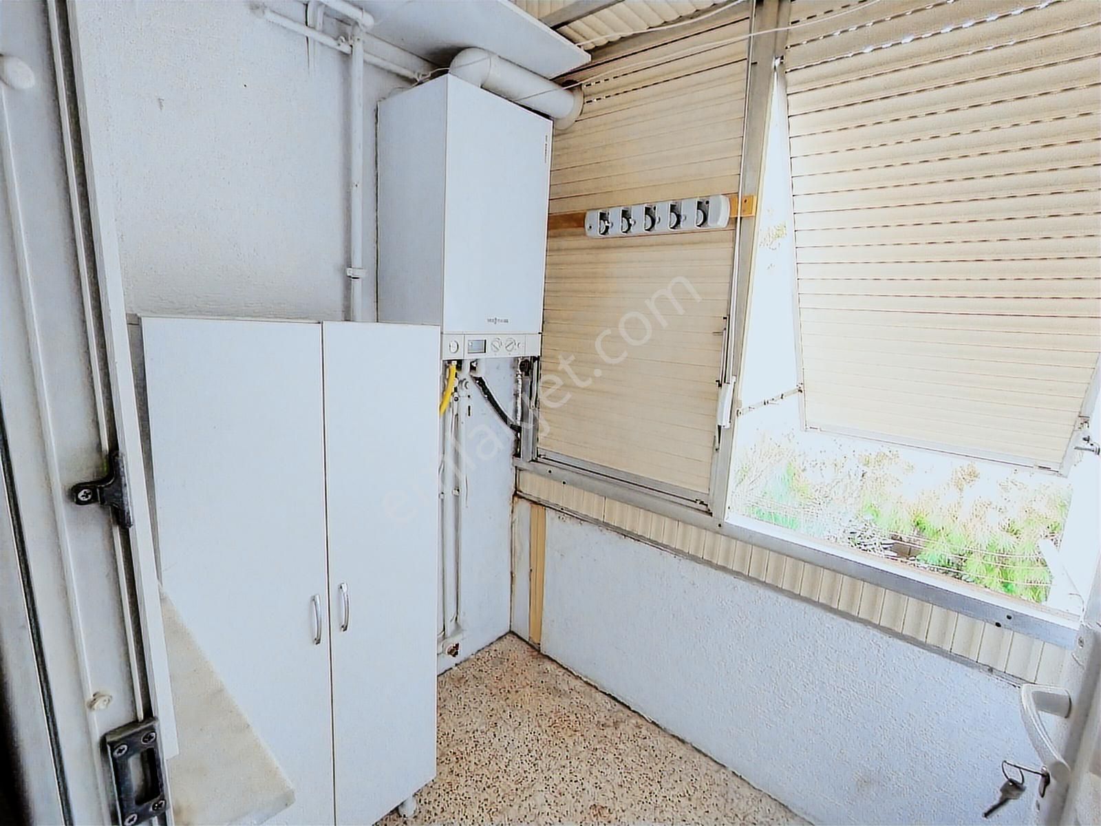 Karşıyaka Atatürk Bulvarında Kombili Bakımlı 3+1 Kiralık Daire - Görsel 21