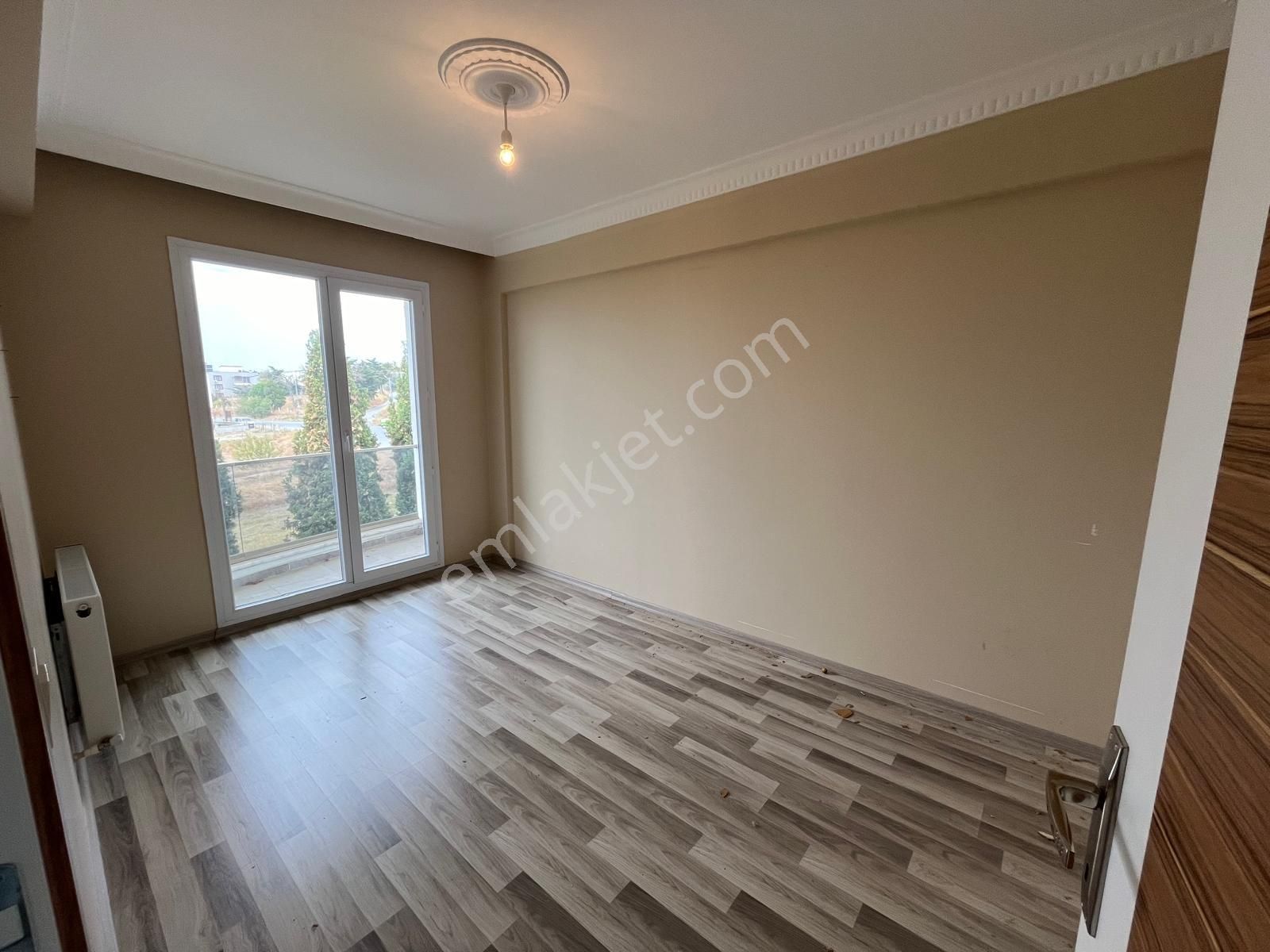 Büyükçekmece De Kiralık Daire 2+1 Havuz Ve Deniz Manzaralı Site - Görsel 5