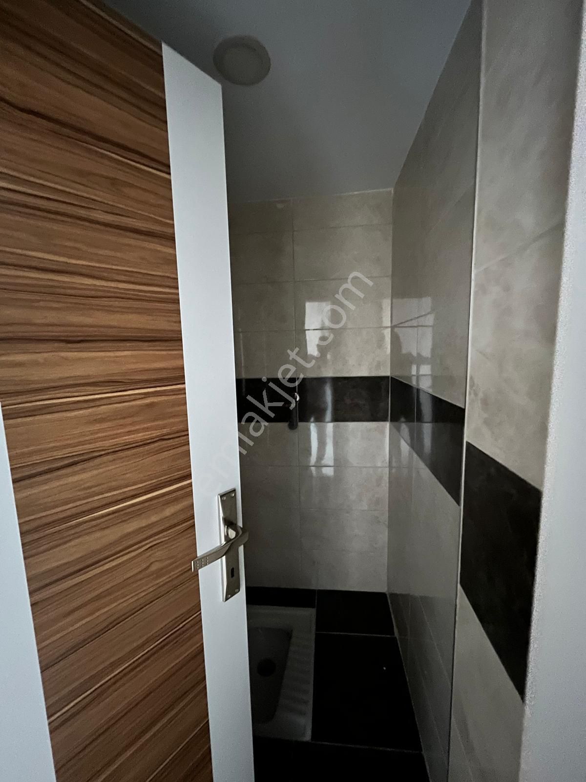 Büyükçekmece De Kiralık Daire 2+1 Havuz Ve Deniz Manzaralı Site - Görsel 9
