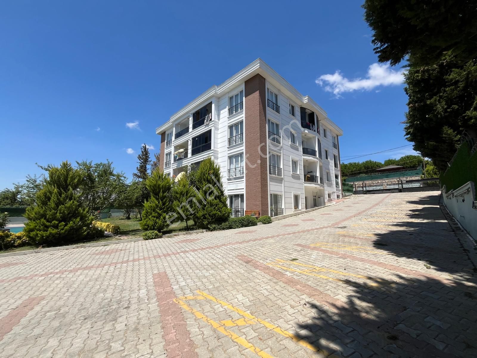 Büyükçekmece De Kiralık Daire 2+1 Havuz Ve Deniz Manzaralı Site - Görsel 23
