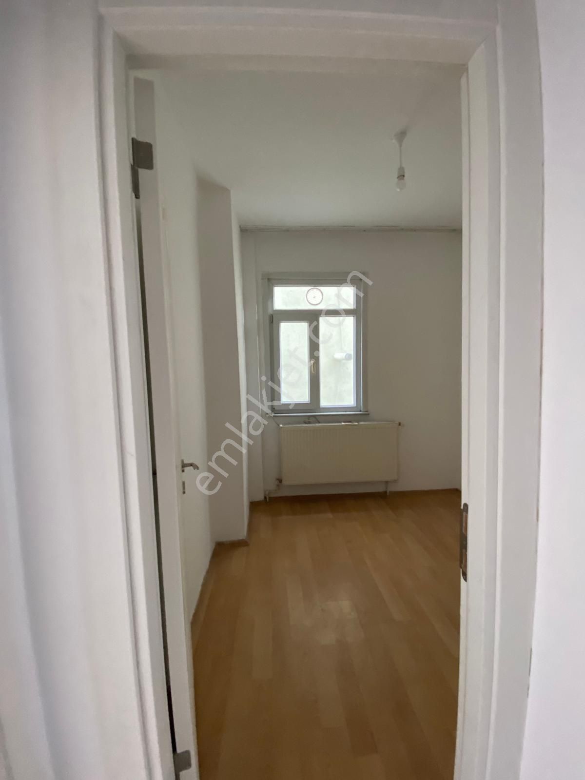 Bağlarbaşi Mahallesinde/ Kamer Sokakta 2+1/75m2/2. Kat Satılık Daire - Görsel 10