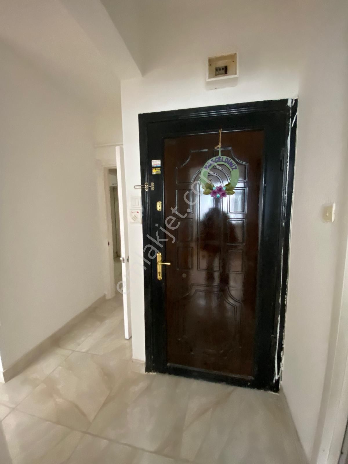 Bağlarbaşi Mahallesinde/ Kamer Sokakta 2+1/75m2/2. Kat Satılık Daire - Görsel 21