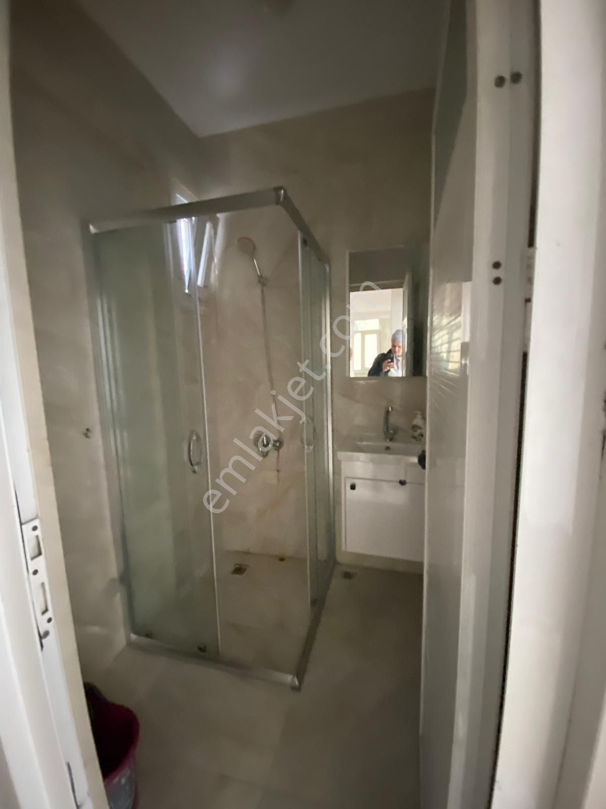 Bağlarbaşi Mahallesinde/ Kamer Sokakta 2+1/75m2/2. Kat Satılık Daire - Görsel 19