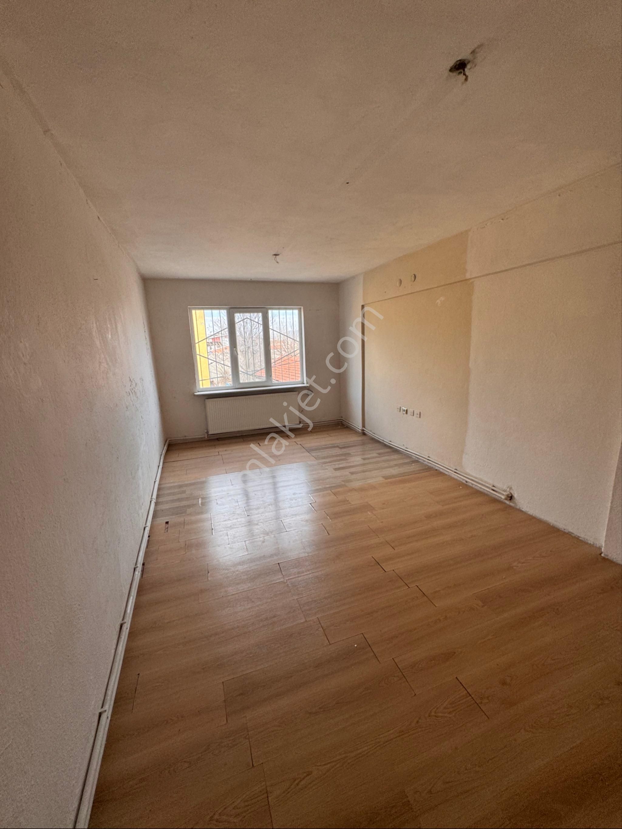 Veysel Karani Mahallesinde 2+1 Kiralık Daireler - Görsel 25