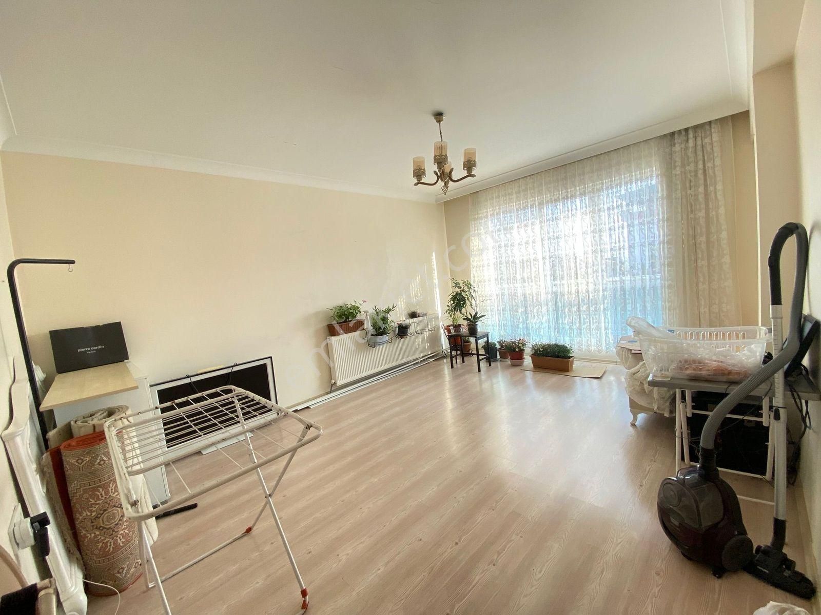 30ağustos Mah. Asansörlü Bina Ara Kat Ön Cephe 3+1 Satılık Daire - Görsel 2