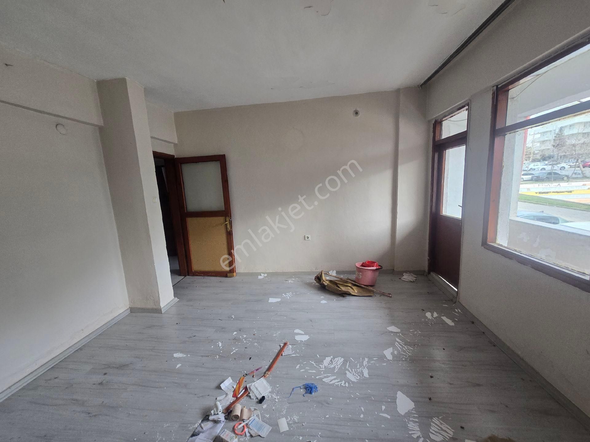 Gelibolu Yazıcızade'de Satılık Yüksek Giriş2+1daire Han Emlaktan - Görsel 5