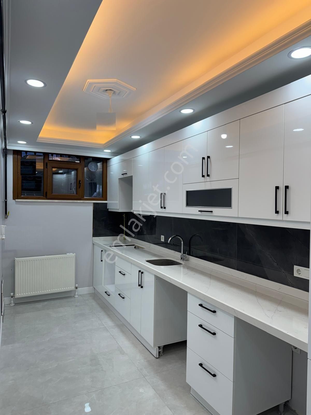 Avrupa Emlak Tan Esenler Atışalanı Fevzi Çakmak Mh 100m² 3+1 Bahçe Kat,çift Banyolu,sıfır,tek Daire