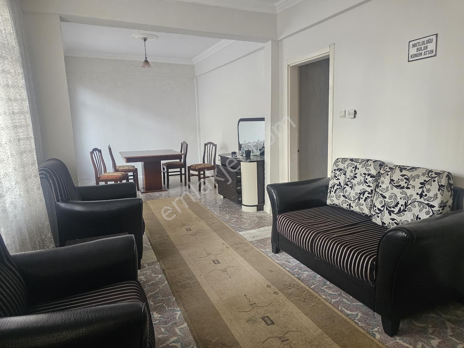 Cuma Pazarı Ve Çarşıya Çok Yakın Arakat Satılık 2+1 Daire