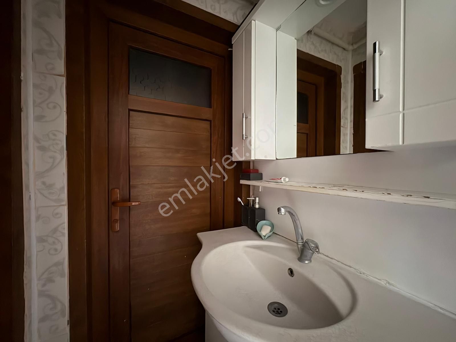 Binkonutlar'da Medova Yakını, Bakımlı Ve Masrafsız! Arakat 3+1 - Görsel 2