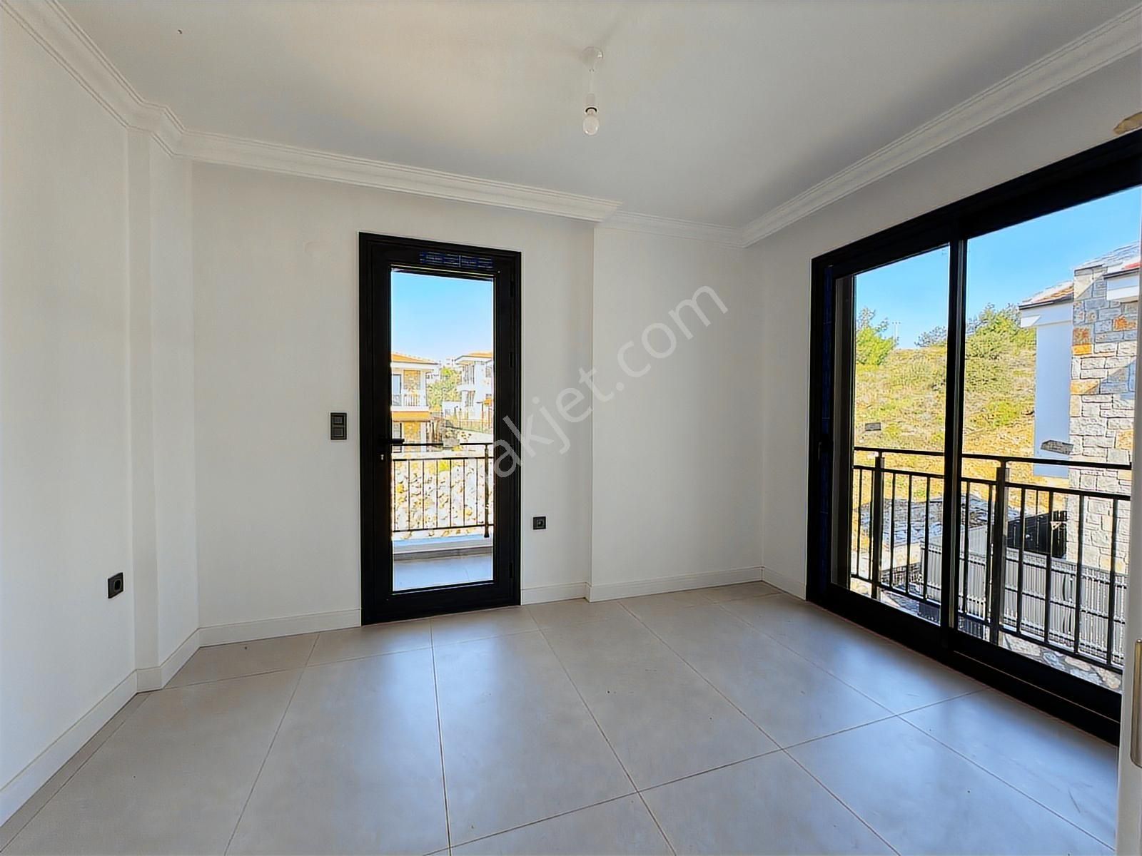 Datça Burgaz'da Satılık 3+1 Tam Müstakil Havuzlu Sıfır Villa - Görsel 26