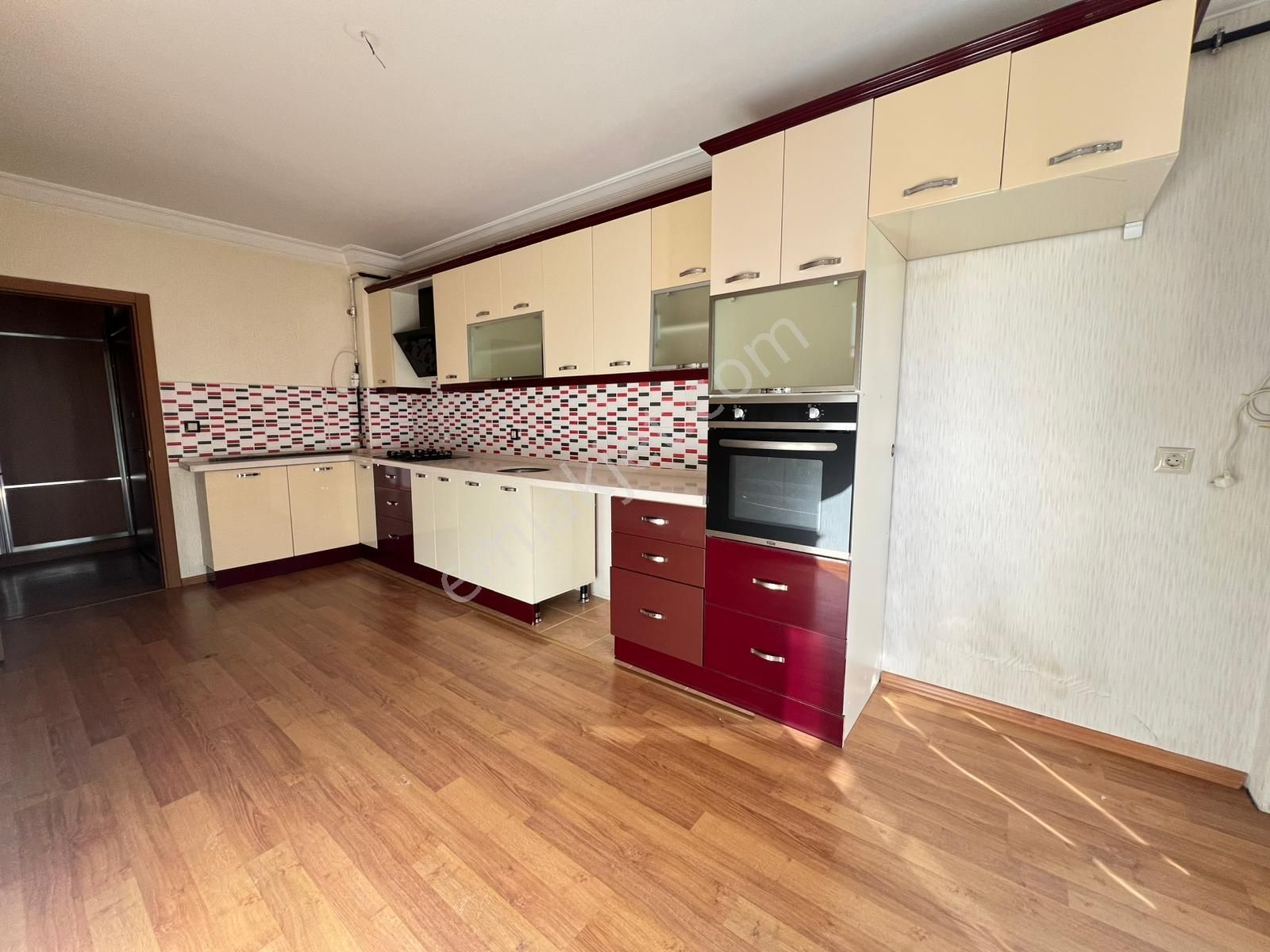 Engin Emlak'tan Masrafsız Merkez'i Konum'da 4+1 Site Dairesi - Görsel 26