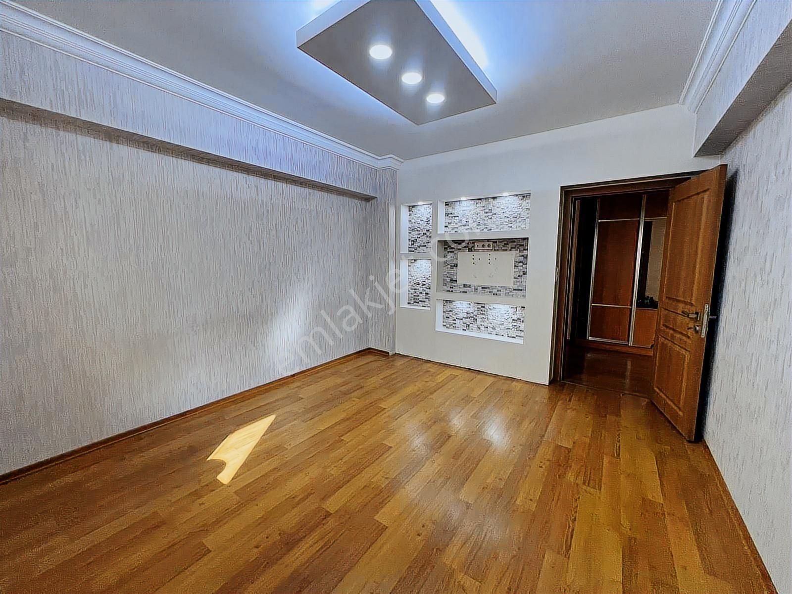 Engin Emlak'tan Masrafsız Merkez'i Konum'da 4+1 Site Dairesi - Görsel 12