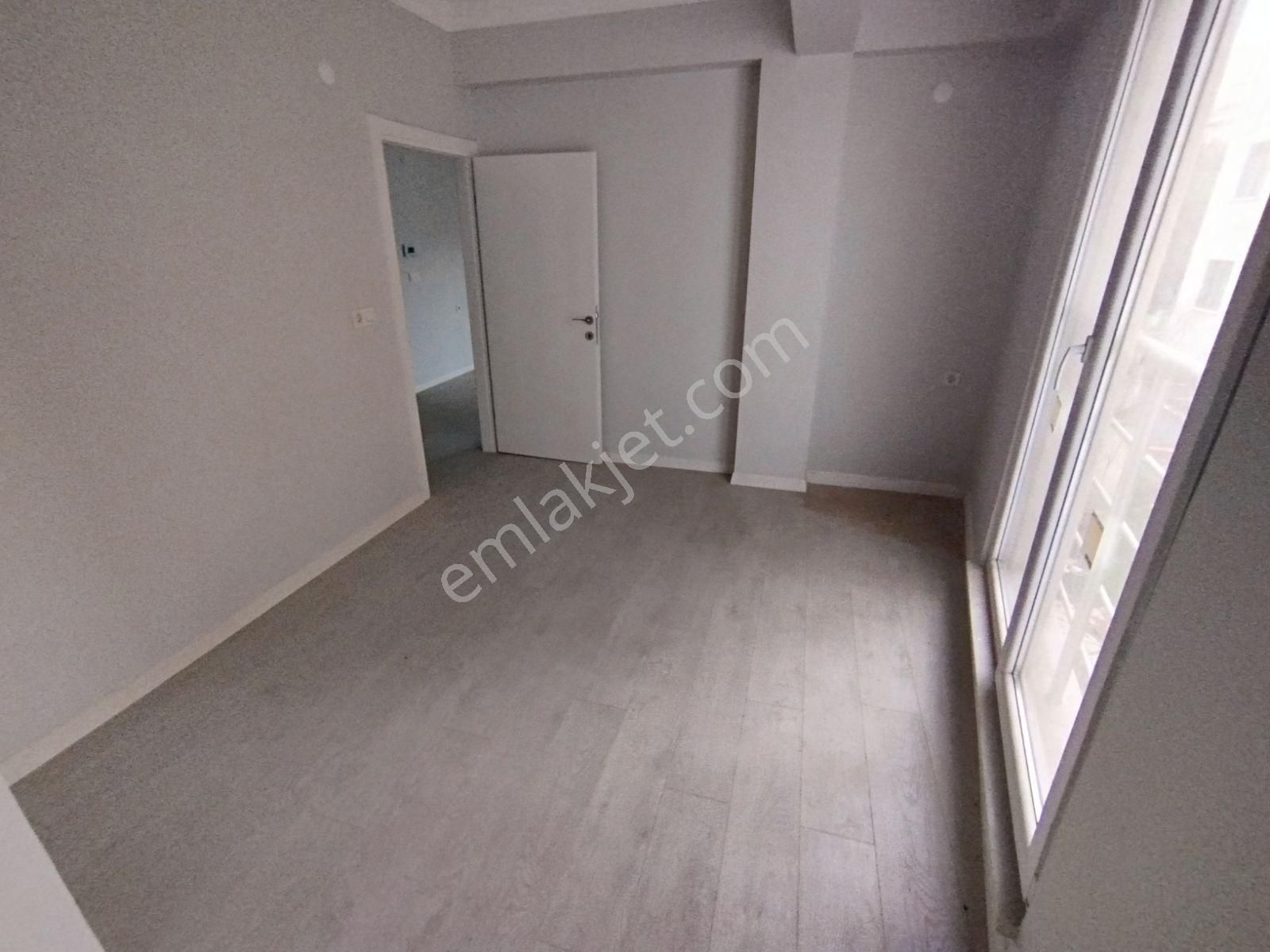 Çarşı Merkezde Sıfır 1+1 Daire - Görsel 8