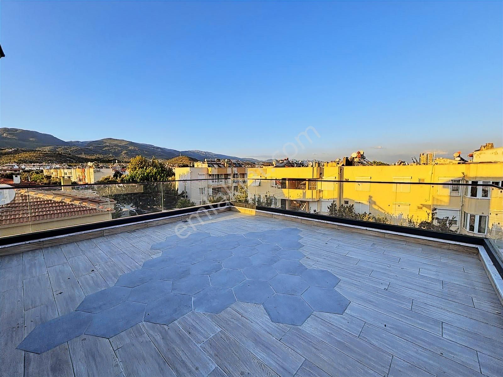 Kerim'den Güre'de Denize 300mt Lüks 5+1 Havuzlu Satılık Villa - Görsel 32